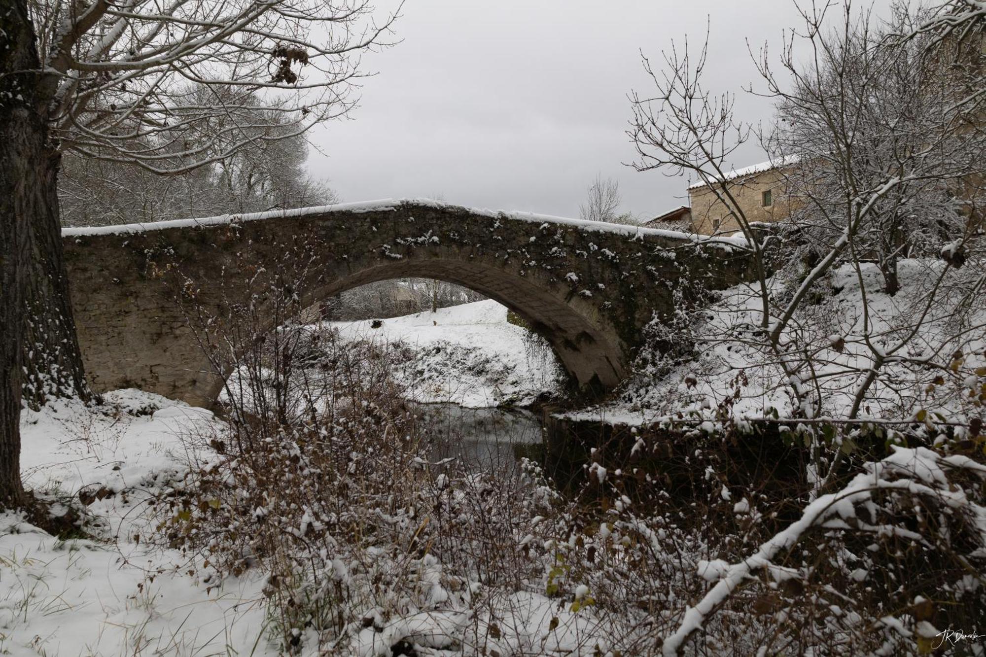 Studio Dans Le Luberon Céreste 外观 照片